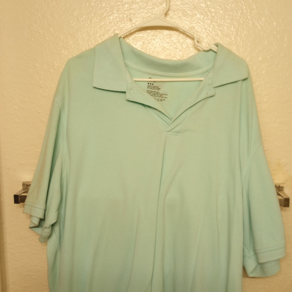 A xxl, mint green men's shirt